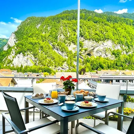 Penthouse Alps Scenic Views And Concierge By Swisshut