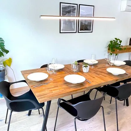 Swisshut Penthouse 10min West Station - Apart. Blume 2 Ιντερλάκεν